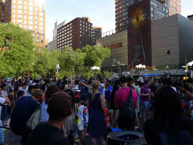 NYC_2015-06-13 18-30-10_P1100223